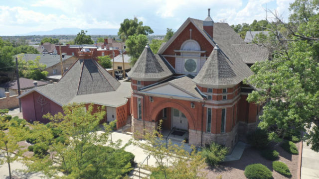 428537_synagoga 676x451.jpg
