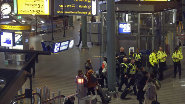 428723_netherlands_airport_alert_70843 012df30e04b04836a16b1d6801822374 676x451.jpg