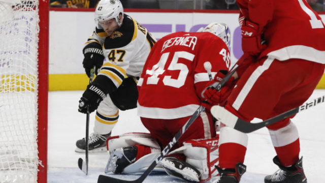 428935_bruins_red_wings_hockey_47459 dd68e449d3074423a1a4cee069e3dfab 676x451.jpg