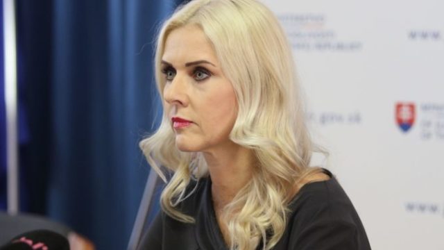 429242_monika jankovska 676x451.jpg
