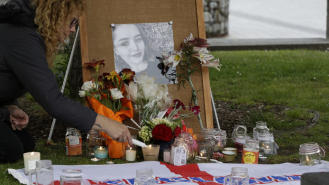 429894_grace millane 676x458.jpg