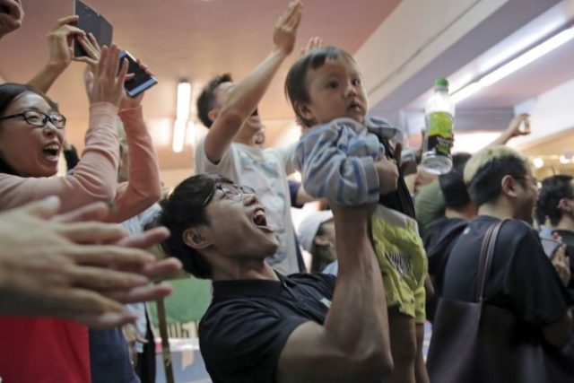 430084_hong_kong_protests_01377 42f03081cd3944efb5cf9e68b8b4ce43 676x451.jpg