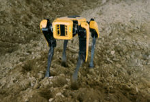 430264_robot 676x458.jpg