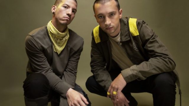 430778_twenty one pilots 676x451.jpg