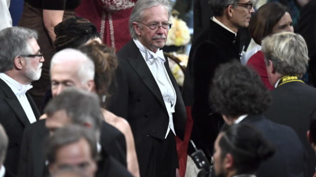 431302_sweden_nobels_05588 8a59825b3a8447ef8088cba69e24ad99 676x451.jpg