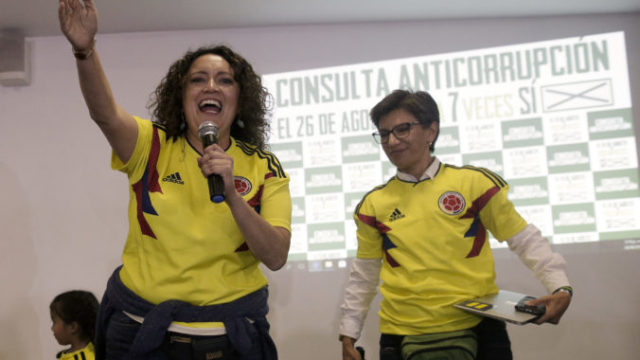 431796_colombia_corruption_referendum_04251 96210f052a33477a95a33a60c4f648b7 676x451.jpg