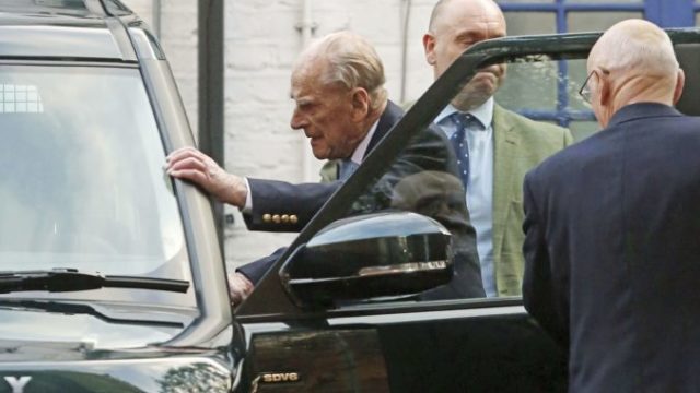 432215_princ philip 676x450.jpg