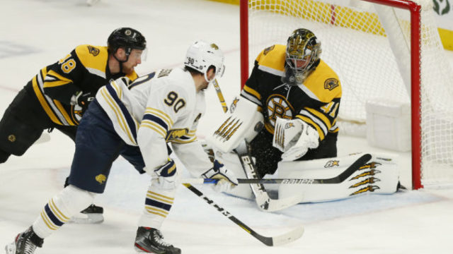 432376_bruins_sabres_hockey_64127 7d8477dea917441fa7d115d168fee6ce 676x451.jpg