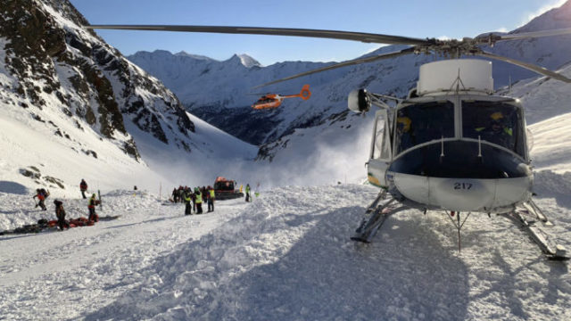 432415_italy_alpine_avalanches_61437 7a464dcf83924f9f833fa91ce11e16b2 676x507.jpg