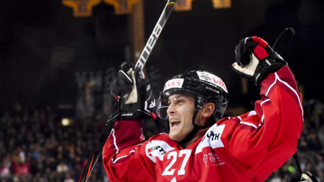 432529_switzerland_hockey_spengler_cup_52656 e92877161099423bbbd1a35a8008bceb 676x451.jpg