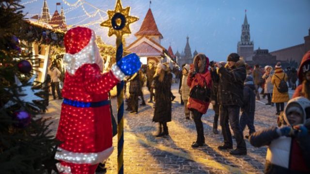 432537_russia_new_year_74974 1d4b73e2087f41a7b06ea6cad6bf5b8b 676x451.jpg