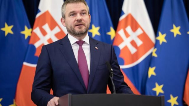 432612_4o8a7355 676x451.jpg