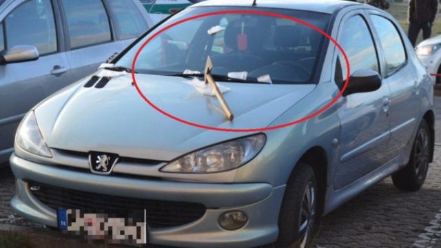 432974_82879850_988215618223641_558647285248950272_o 676x448.jpg