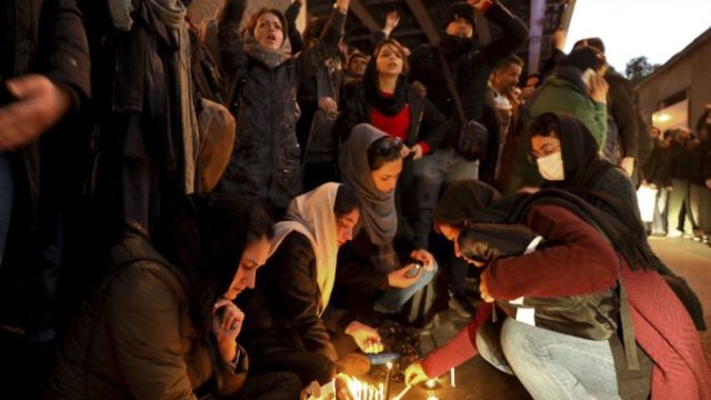 433235_iran_plane_crash_17806 80abc7a30fcf458b84bb9d67554dafc3 676x451.jpg