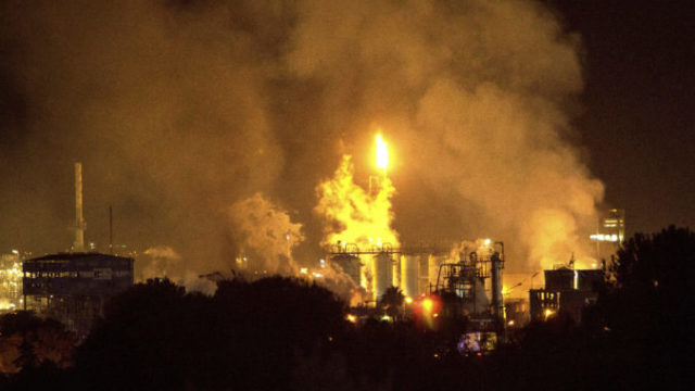 433478_spain_explosion_54358 936e034fc12c404eae25ed35c1e1e3f8 676x451.jpg