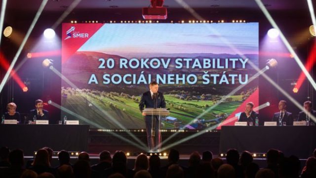 433604_robert fico 676x451.jpg