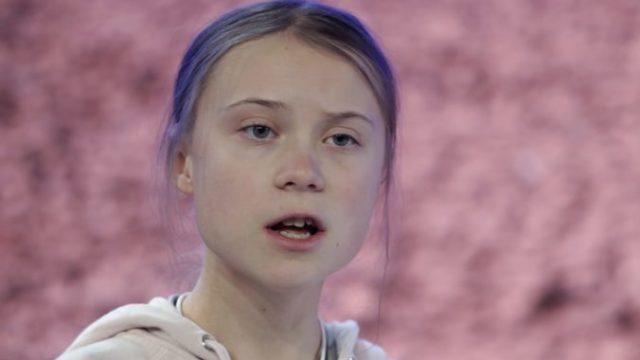 433858_greta thunbergova 676x451.jpg