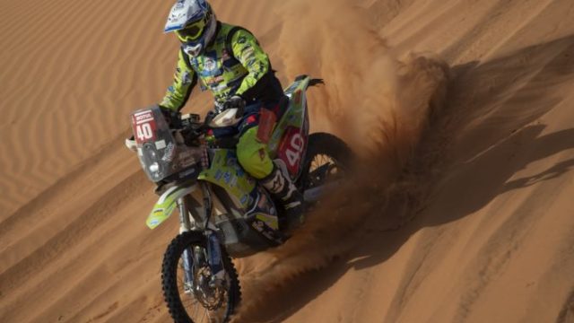 434009_saudi_dakar_rally_straver_16578 1d8b4e84faa94c1b9ac94c51edfa674b 676x451.jpg