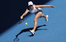 434250_simona halepova australian open 2020 melbourne stvrtfinale 676x435.jpg