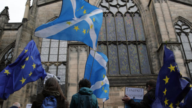 434300_britain_brexit_scottish_independence_74601 9e2ddc0544844f7bb507bf4ac25d6ced 676x451.jpg