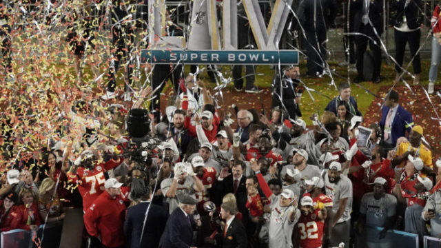 434548_49ers_chiefs_super_bowl_football_20391 fe7032f7eba44e85b24417843c816375 676x451.jpg