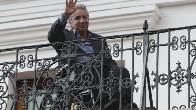 434569_ecuador_president_harrasment_58323 d966ac136ec44a85a3c7837edb050b78 676x450.jpg