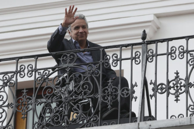 434569_ecuador_president_harrasment_58323 d966ac136ec44a85a3c7837edb050b78 676x450.jpg