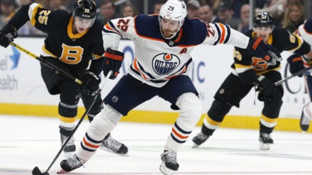 434623_oilers_bruins_hockey_09349 2a8623404612409a96e1c7871a79de08 676x451.jpg