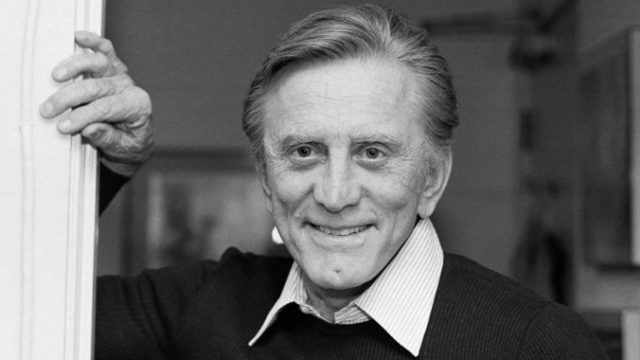 434778_obit_kirk_douglas_77728 f981e8d530f440598ee025c1d5d5268b 676x459.jpg