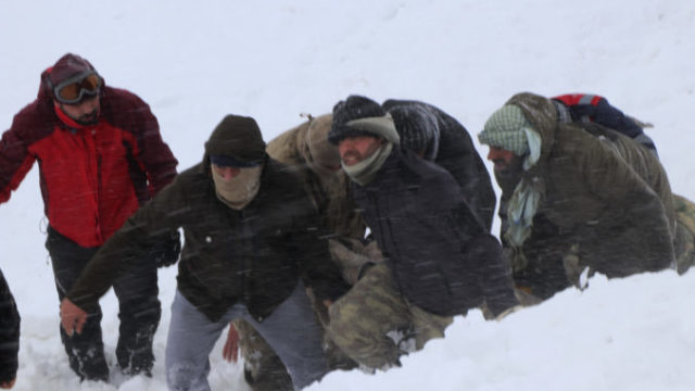 434806_aptopix_turkey_avalanche_33313 920e4d732c9b4221a461d07a25262341 676x451.jpg