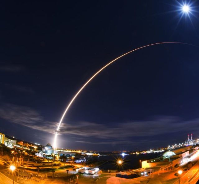 435008_sun_explorer_85876 0340a2c291564084bd5fea1465b96fa6 676x622.jpg