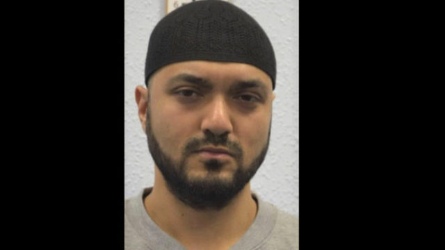 435034_britain_terrorism_trial_13085 d7177d3364784cdf964667e2d376cbe2 676x388.jpg