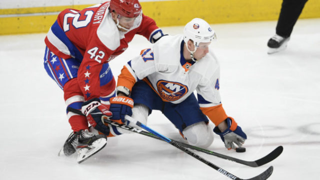 435050_leo komarov martin fehervary nhl new york islanders washington capitals 676x451.jpg