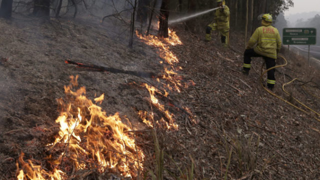 435055_australia_wildfires_44381 481485c78d9c48a7855d3df3b3940c7c 676x457.jpg