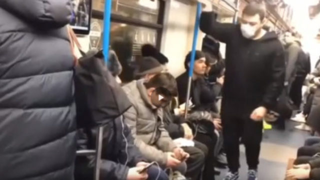 435092_koronavirus metro parnk rusko youtube 676x296.jpg