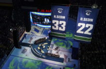 435202_canucks_sedins_hockey_42665 2e20f9b012514db09570f0c11e7c274d 676x444.jpg