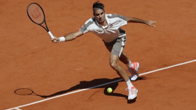 435254_roger federer 676x451.jpg