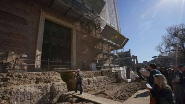 435745_italy_archaeological_discovery_76231 6191acfe983f4eeabca373f54ec38085 676x451.jpg