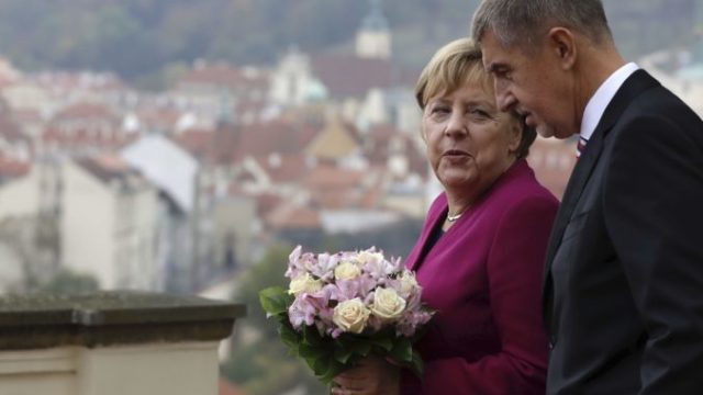 435750_angela merkelova andrej babis 676x507.jpg