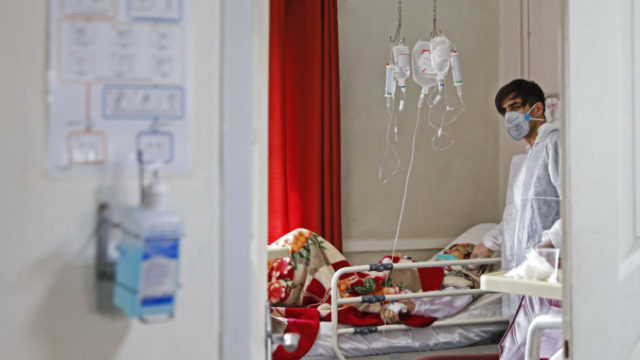 436378_virus_outbreak_mideast_iran_88778 28557eed2534472a9ed2f12d5ea0c4a6 676x451.jpg