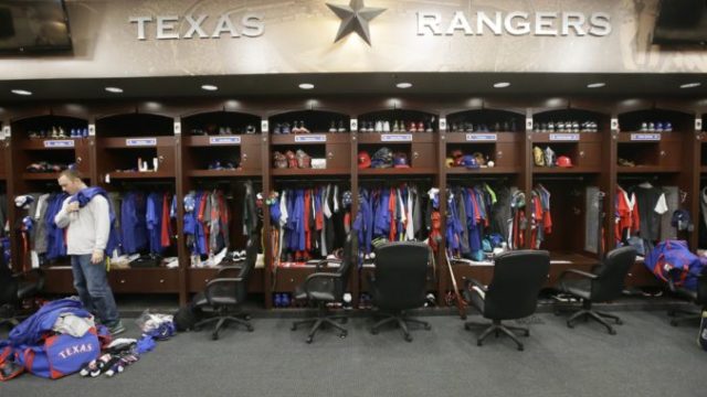436819_virus_outbreak_locker_rooms_55214 156fb10df2554fc08f6a99c429b337fc 676x418.jpg