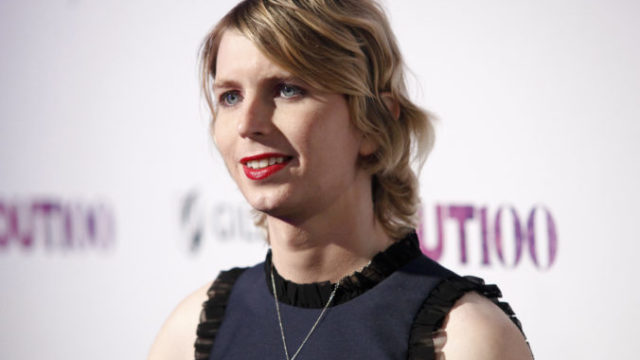436948_chelsea_manning_21684 84e7ed3917b2447d9dd143434ff57dad 676x451.jpg