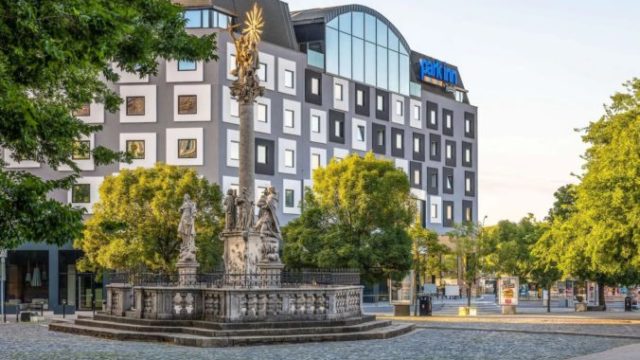 437212_zdroj hotel danube park inn by radisson 676x516.jpg