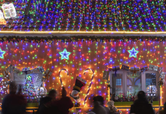 437421_germany_daily_life_christmas_08845 d1aa4d55b92142788cc561c9673fb6ba 676x467.jpg