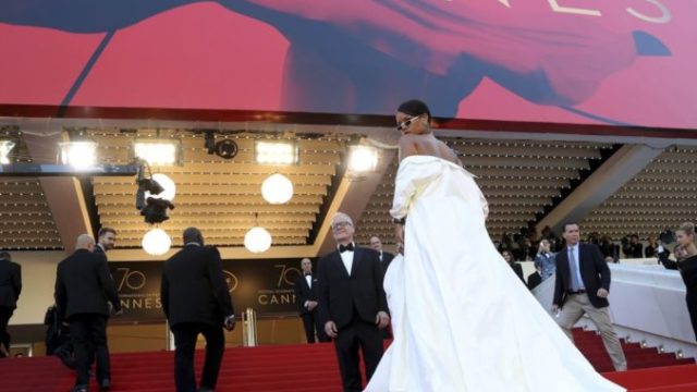 437474_france_cannes_2017_okja_red_carpet_58388 1b8a30cb32d84ac3a8669c85f5278dfc 676x556.jpg