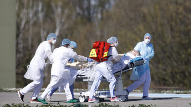 437747_virus_outbreak_eastern_france_86561 2b45cbd2725c424c986e32740d650b8b 676x448.jpg