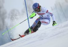 437983_petra vlhova slalom levi 676x471.jpg