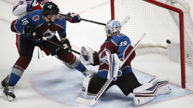 438026_rangers_avalanche_hockey_66705 e1e93da3060d42788b60fad105ede510 676x451.jpg