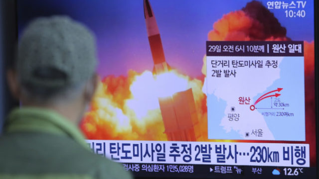438041_south_korea_north_korea_launch_59962 d869badbb0d94a2d971169cfec42d8d2 676x451.jpg