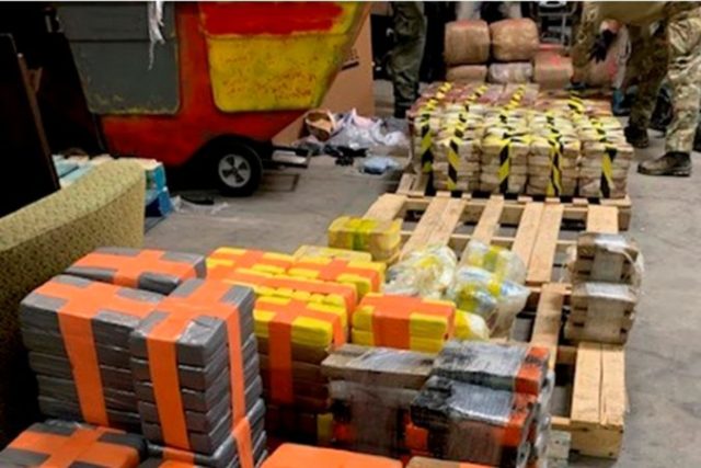 438291_us_border_drug_tunnel_71749 dd28e32e28064b35bd026cc8d739d17a 676x451.jpg